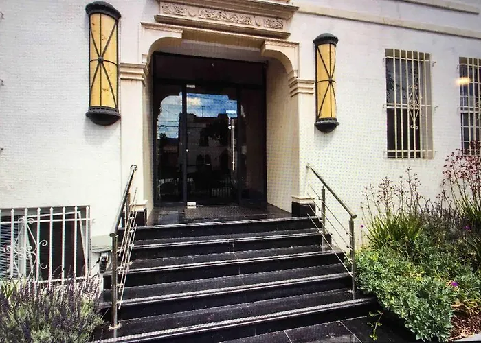 Murano Studio In The Heart Of Koreatown