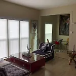 Murano Studio In The Heart Of Koreatown